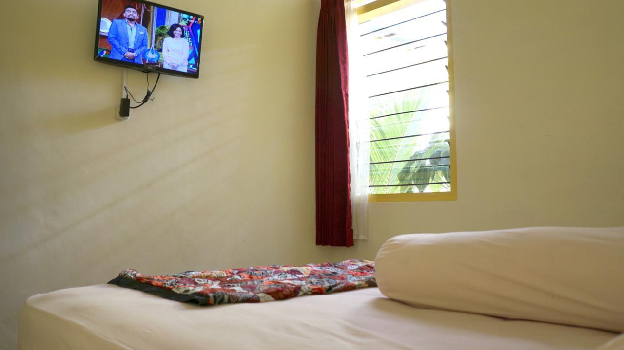 The Sleepingroom Hostel Γιογκιακάρτα Εξωτερικό φωτογραφία